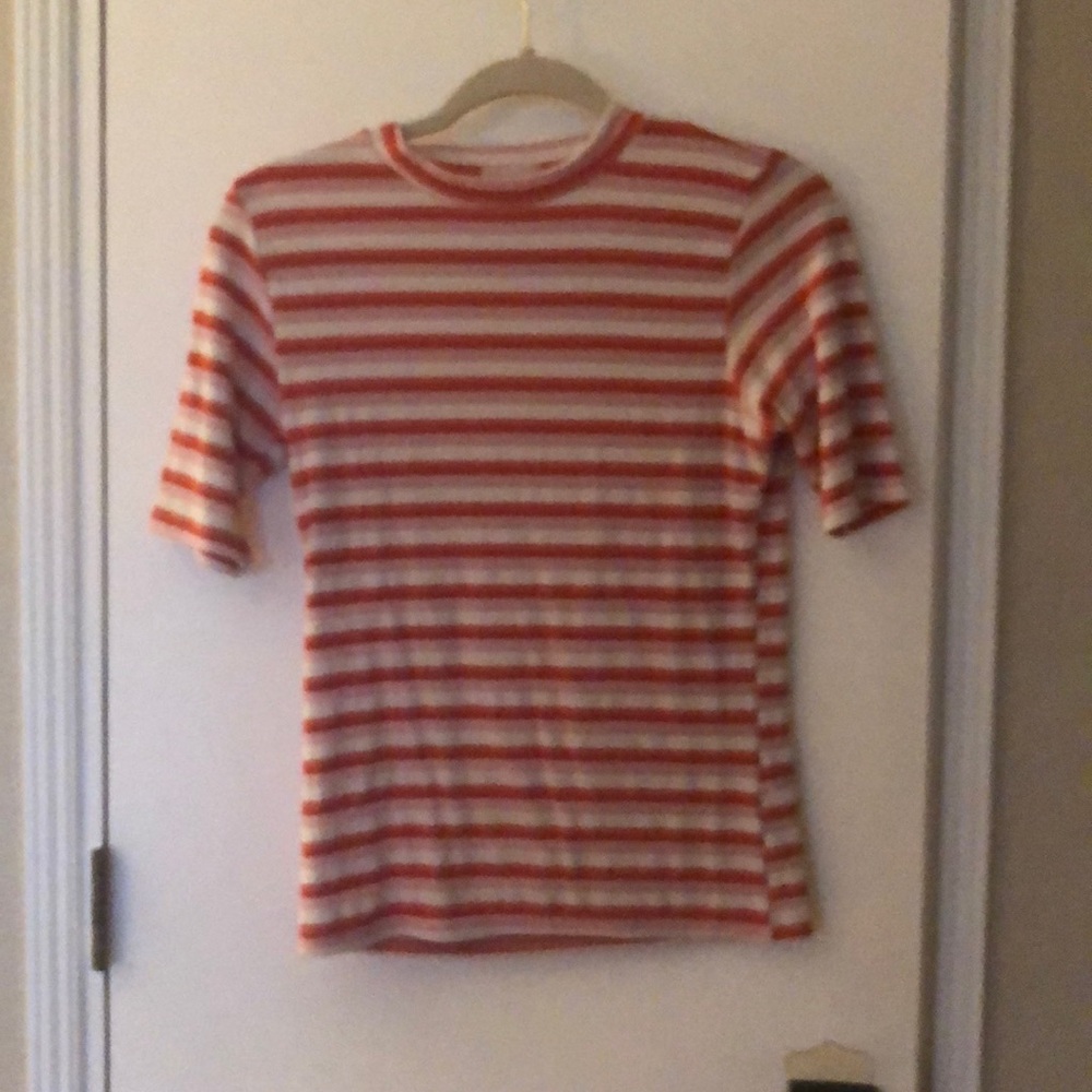 crew neck short sleeve top